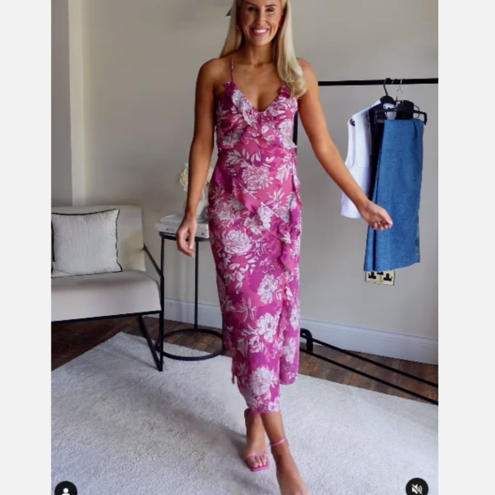 Zara ruffle flowly dress maxi